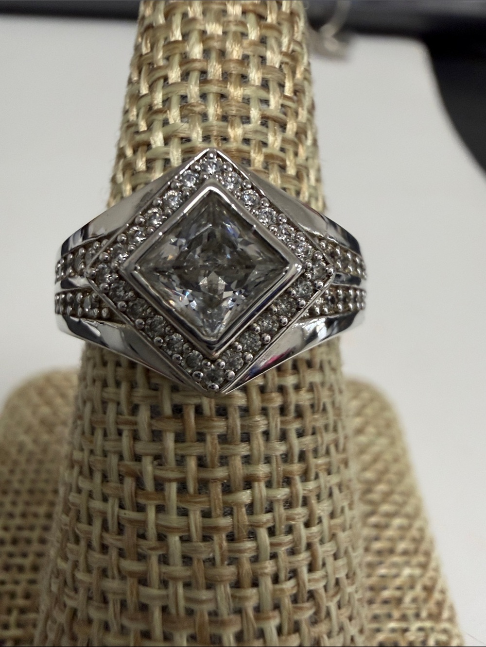 Sterling Silver Square Halo Diamond chips Statement Ring - size 7